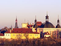 prague-city-hundred-spiers.jpg