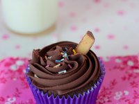 food_purple_chocolate_dessert.jpg