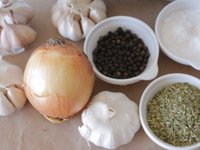 spices_food_onion_greens.jpg