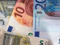 euro-money.jpg