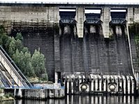 huge-dam.jpg