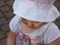 little-girl-in-white-hat.jpg