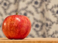 red-apple.jpg