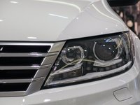 car-light-detail.jpg