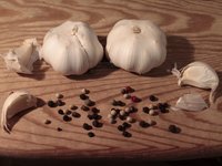 garlic_pepper_wood_mediterranean.jpg